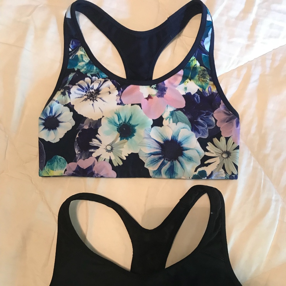 2 old navy medium impact sports bras